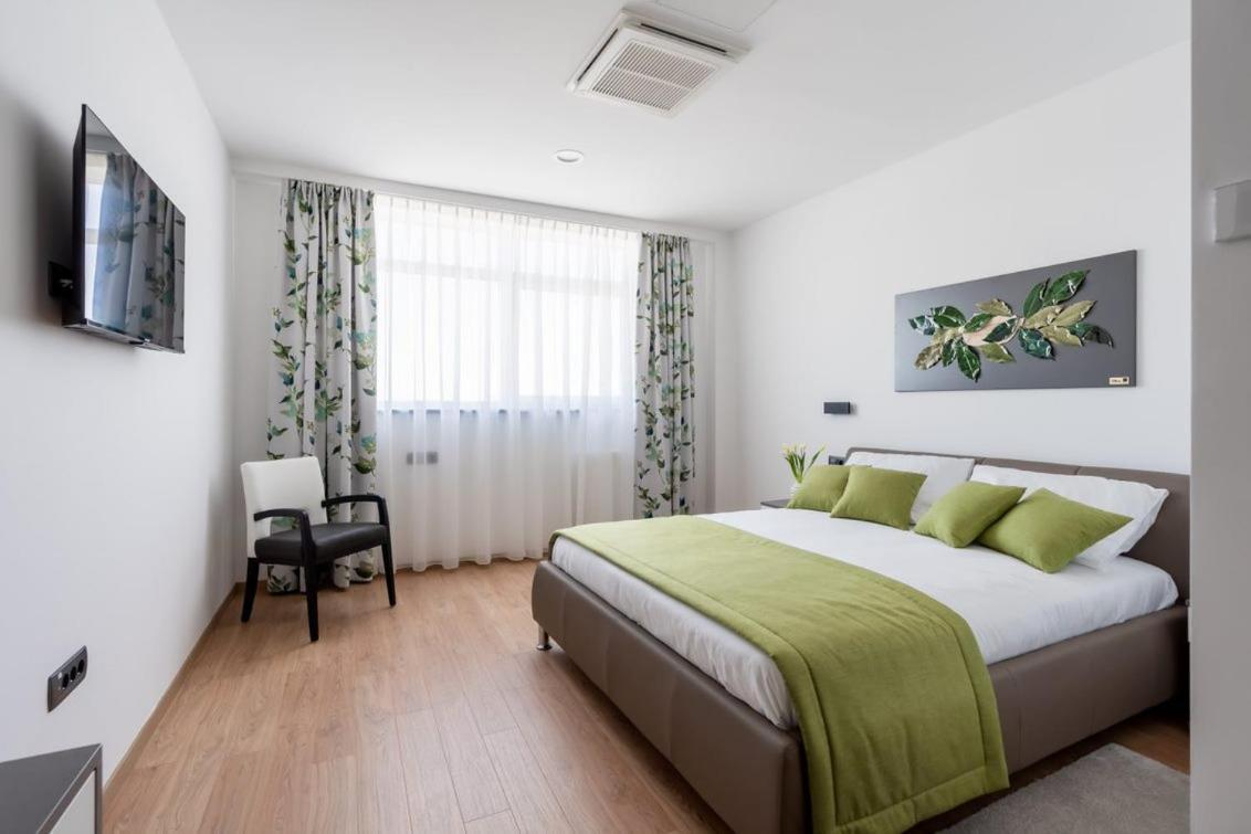 Hostel Green Donji Kraljevoc Luaran gambar